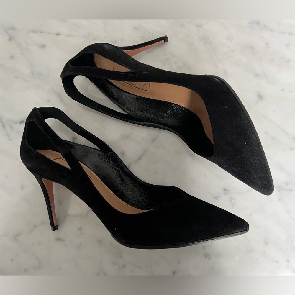 Aquazzura Shiva Black Suede Pump in size 36 (US 6)
